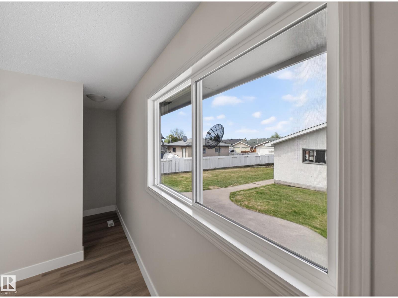 15124 88A ST NW - 26