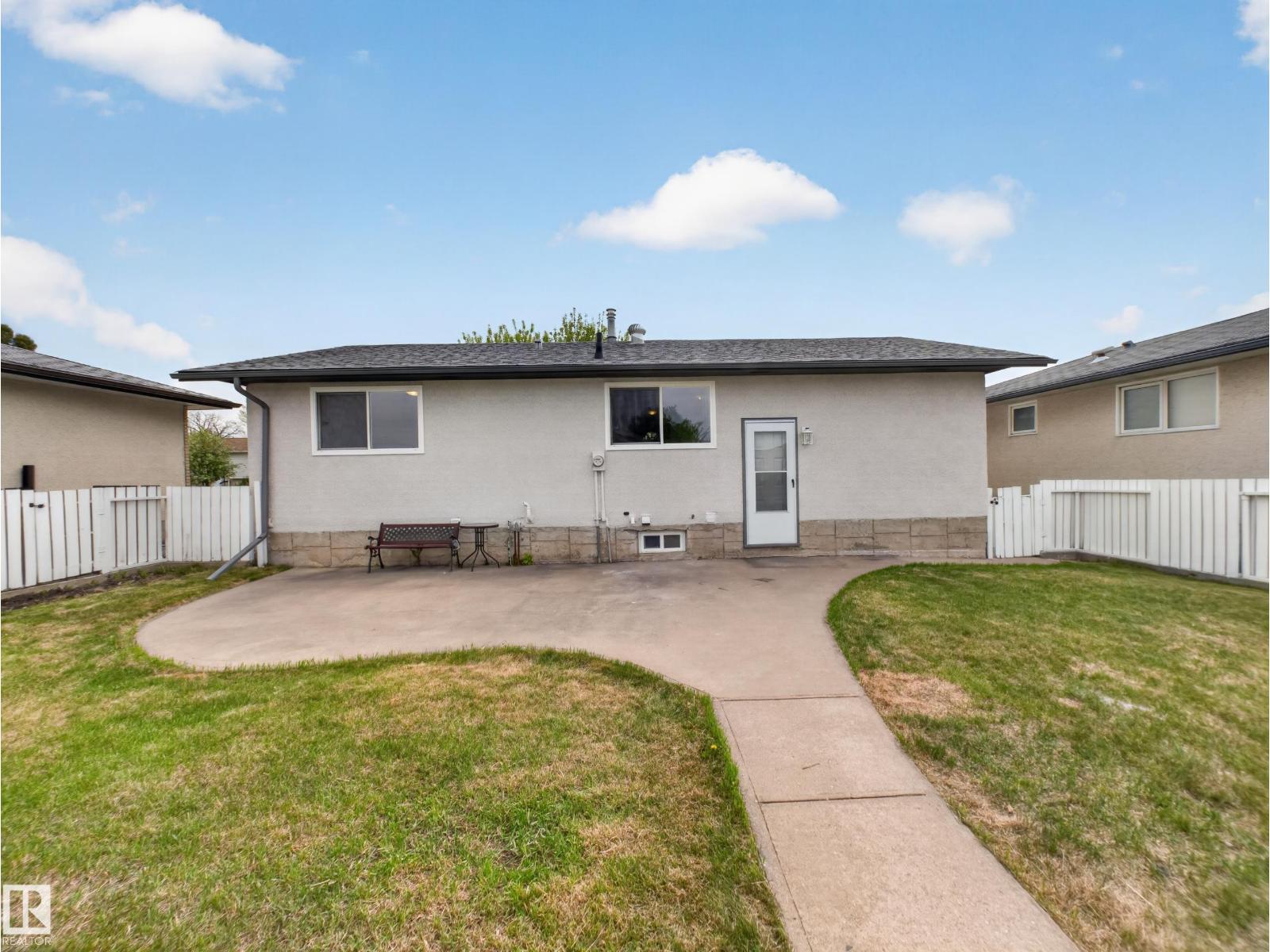 15124 88A ST NW - 44