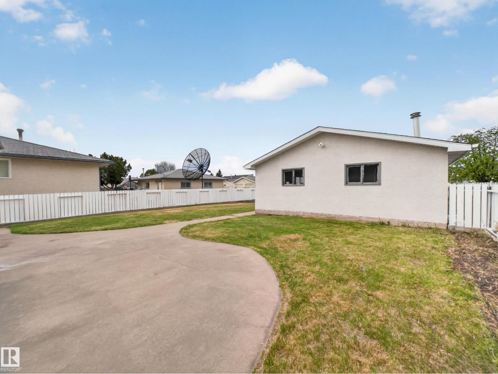 15124 88A ST NW - 49