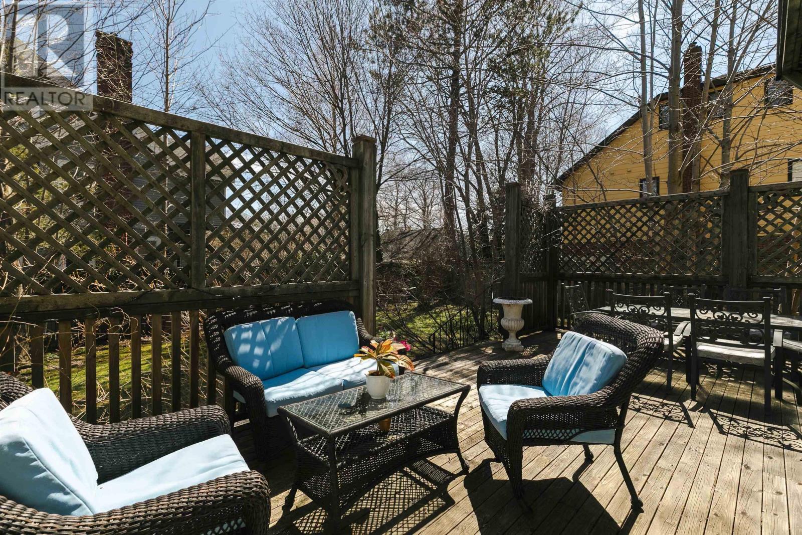 870 Young Avenue - 29