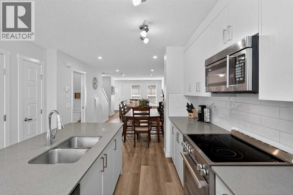 348 Cranbrook Square SE - 13