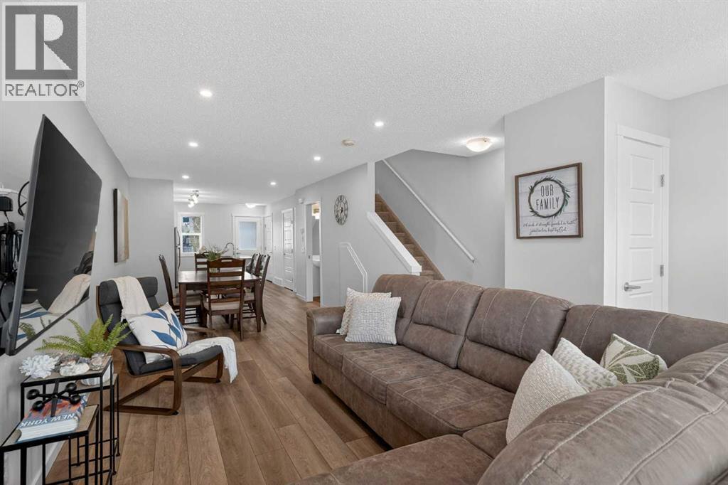 348 Cranbrook Square SE - 8