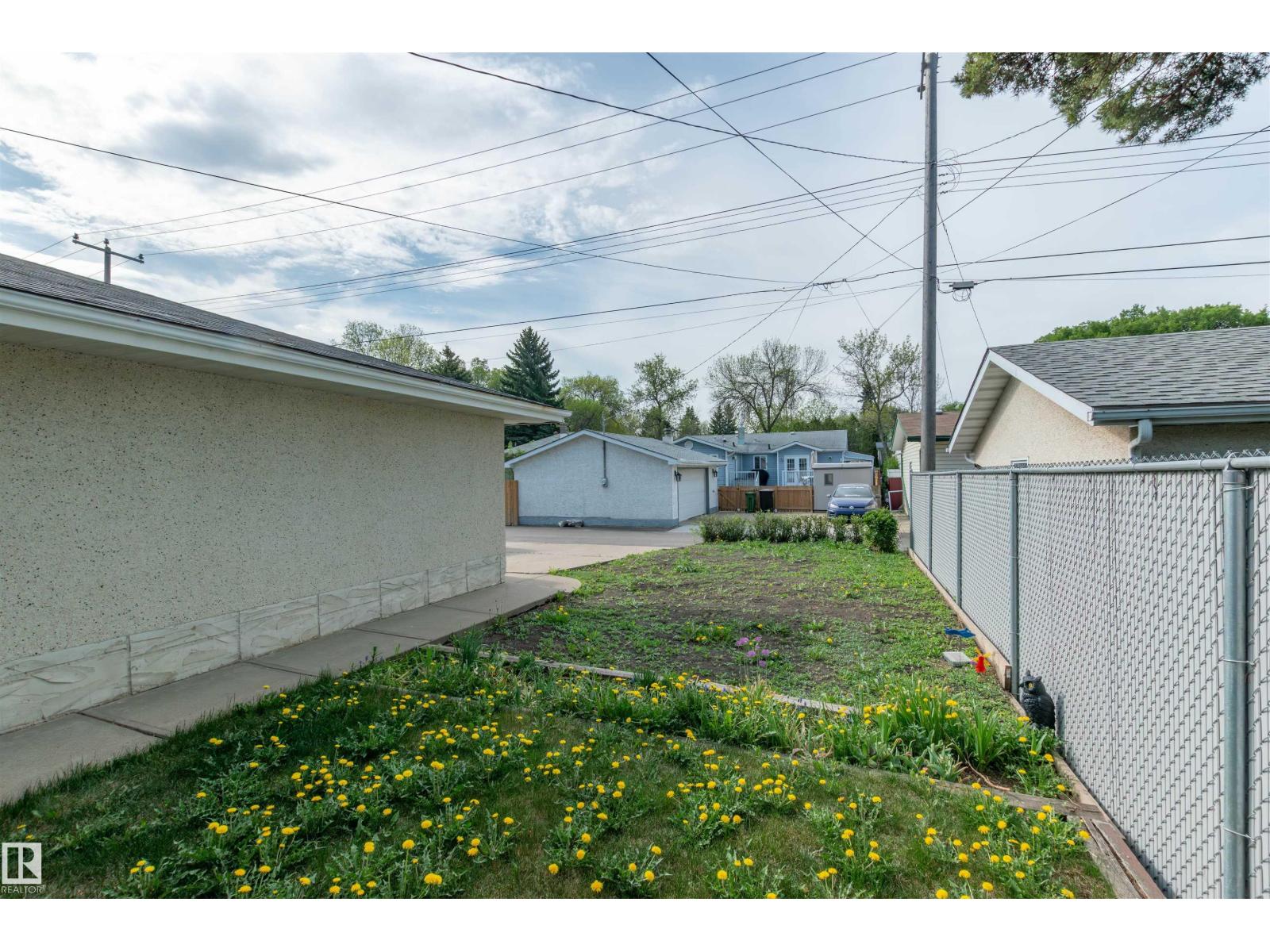 4009 114 AV NW - 4