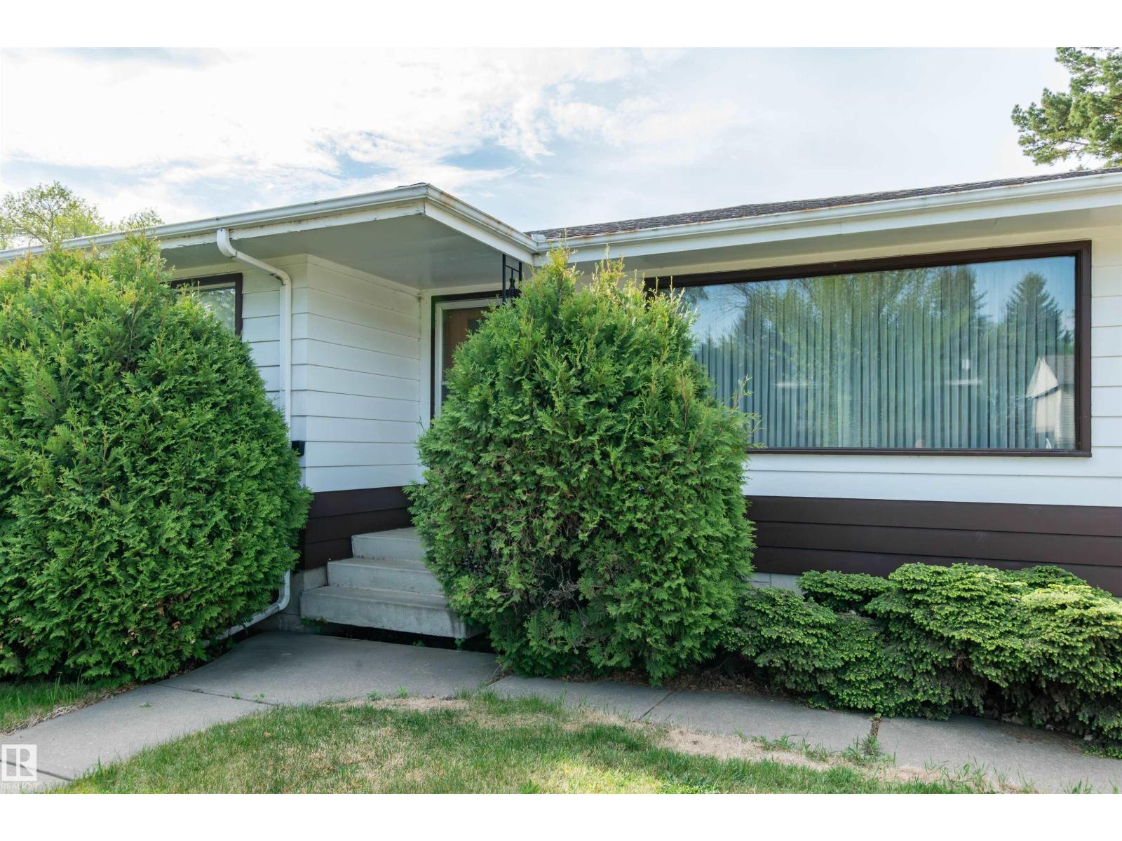 4009 114 AV NW - Image 2