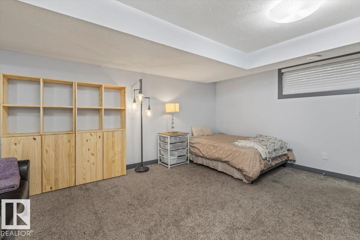 #3 7210 96 ST NW - 29