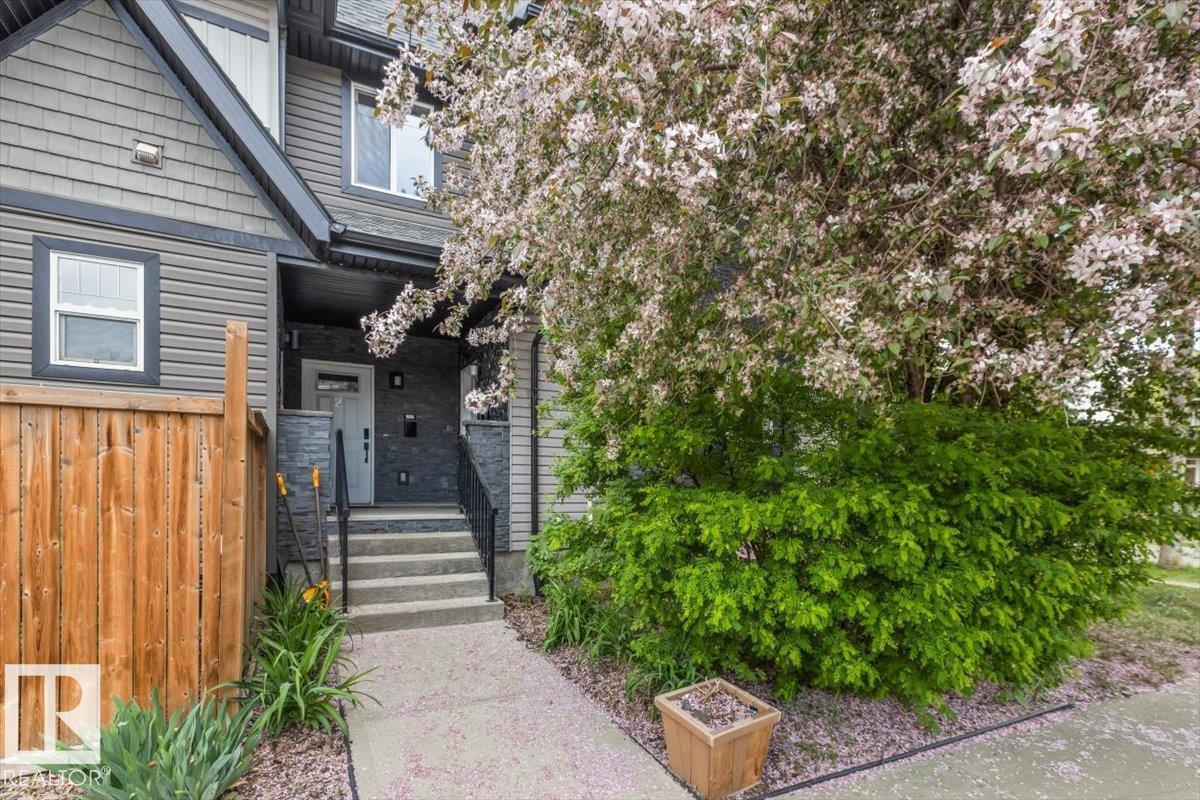 #3 7210 96 ST NW - 1