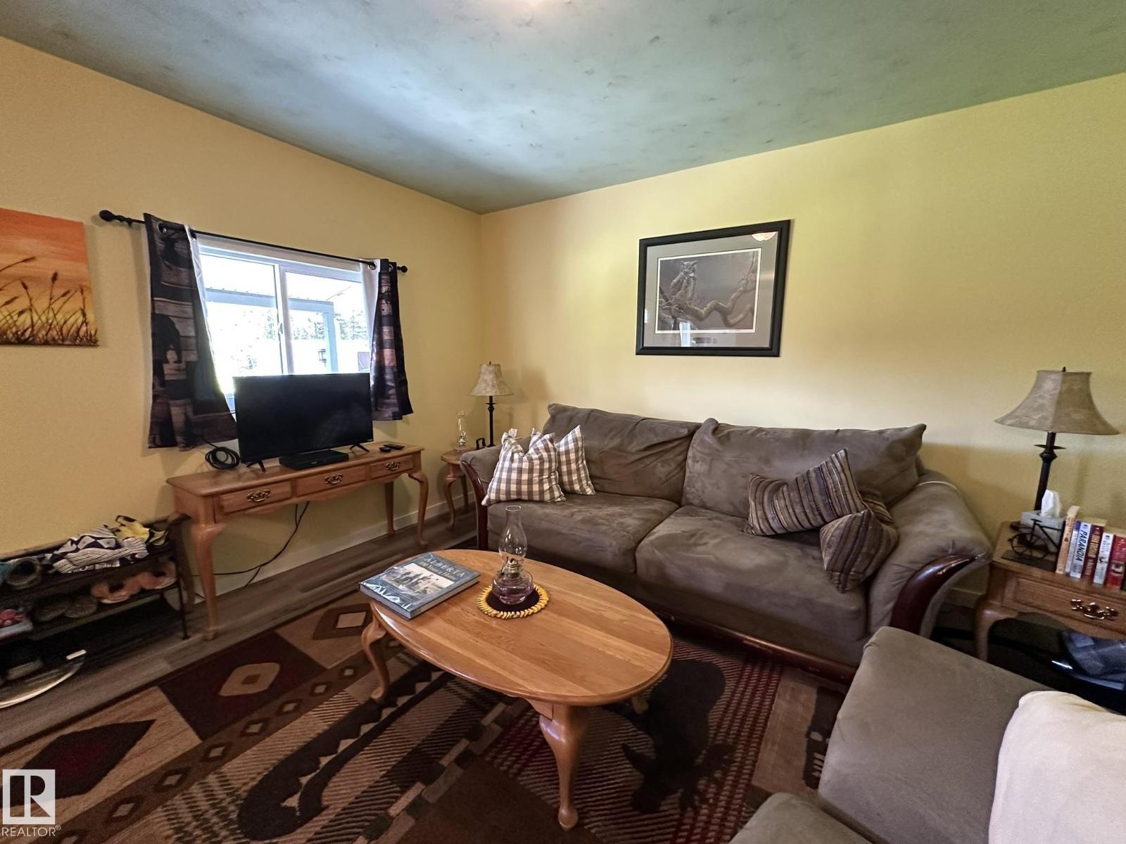 16544 590 TWP RD - 11