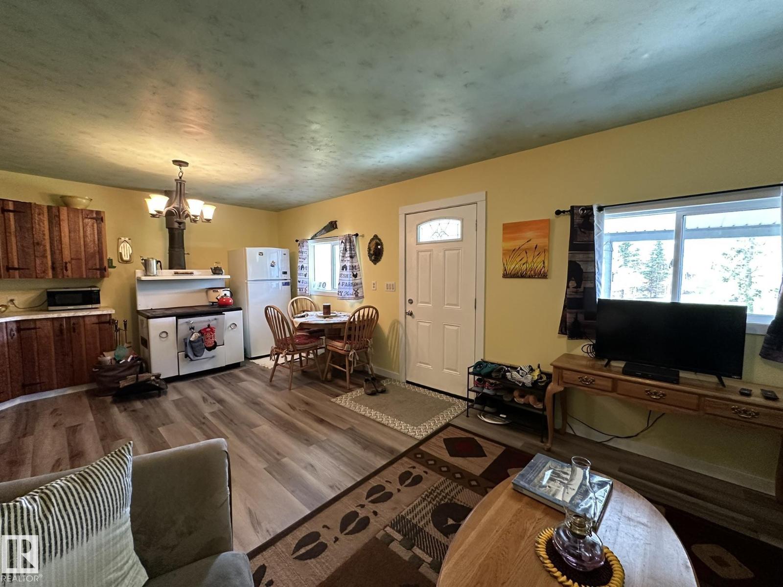 16544 590 TWP RD - 6