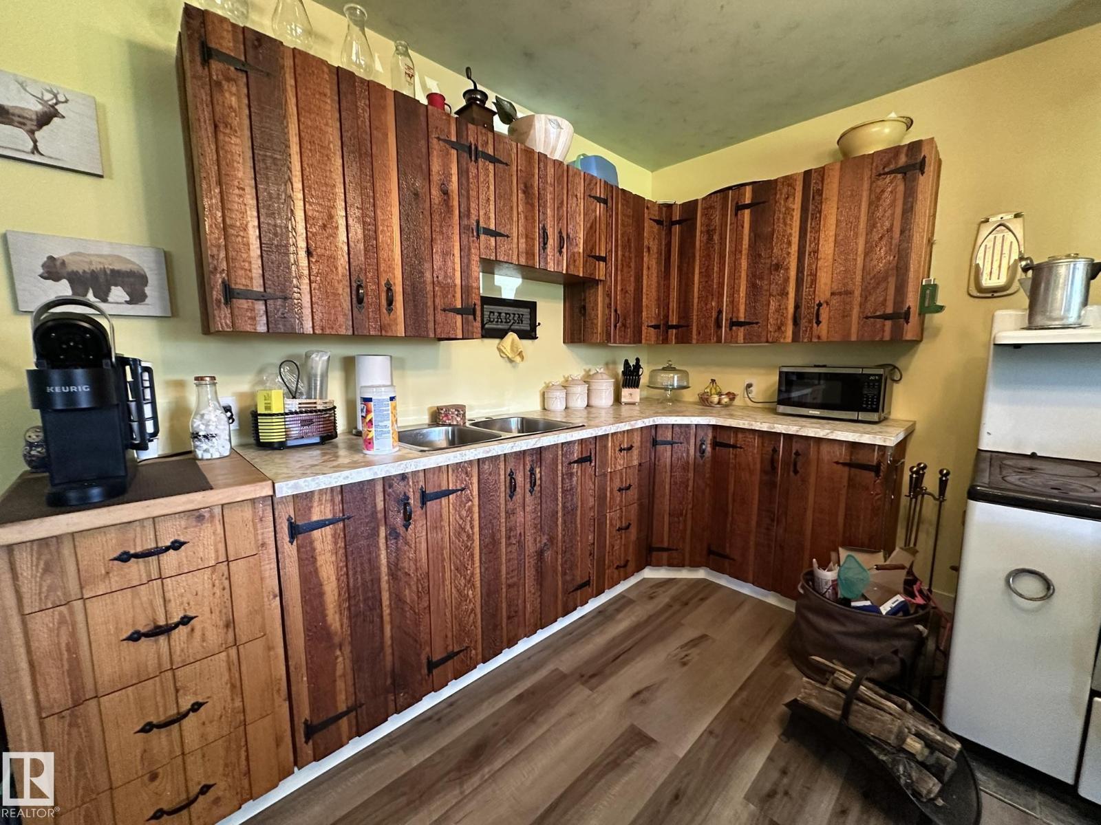 16544 590 TWP RD - 9