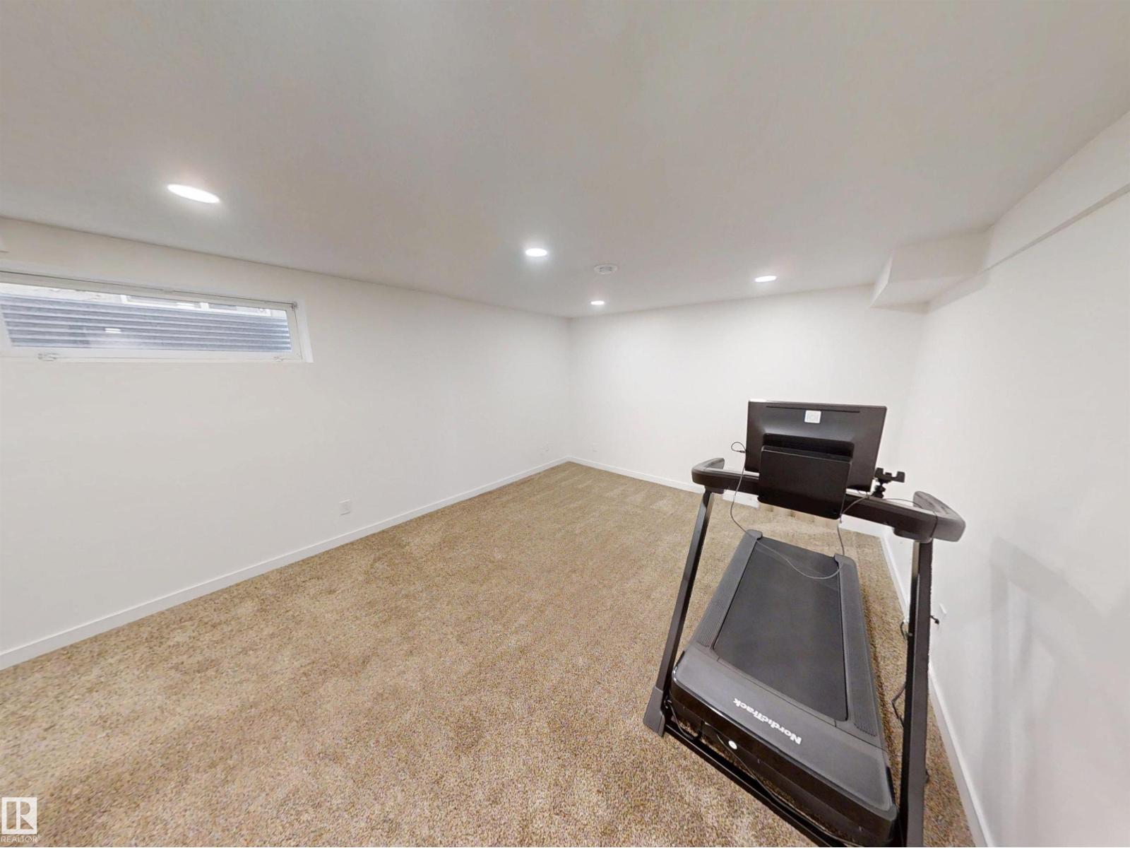 12936 161A AV NW - 32