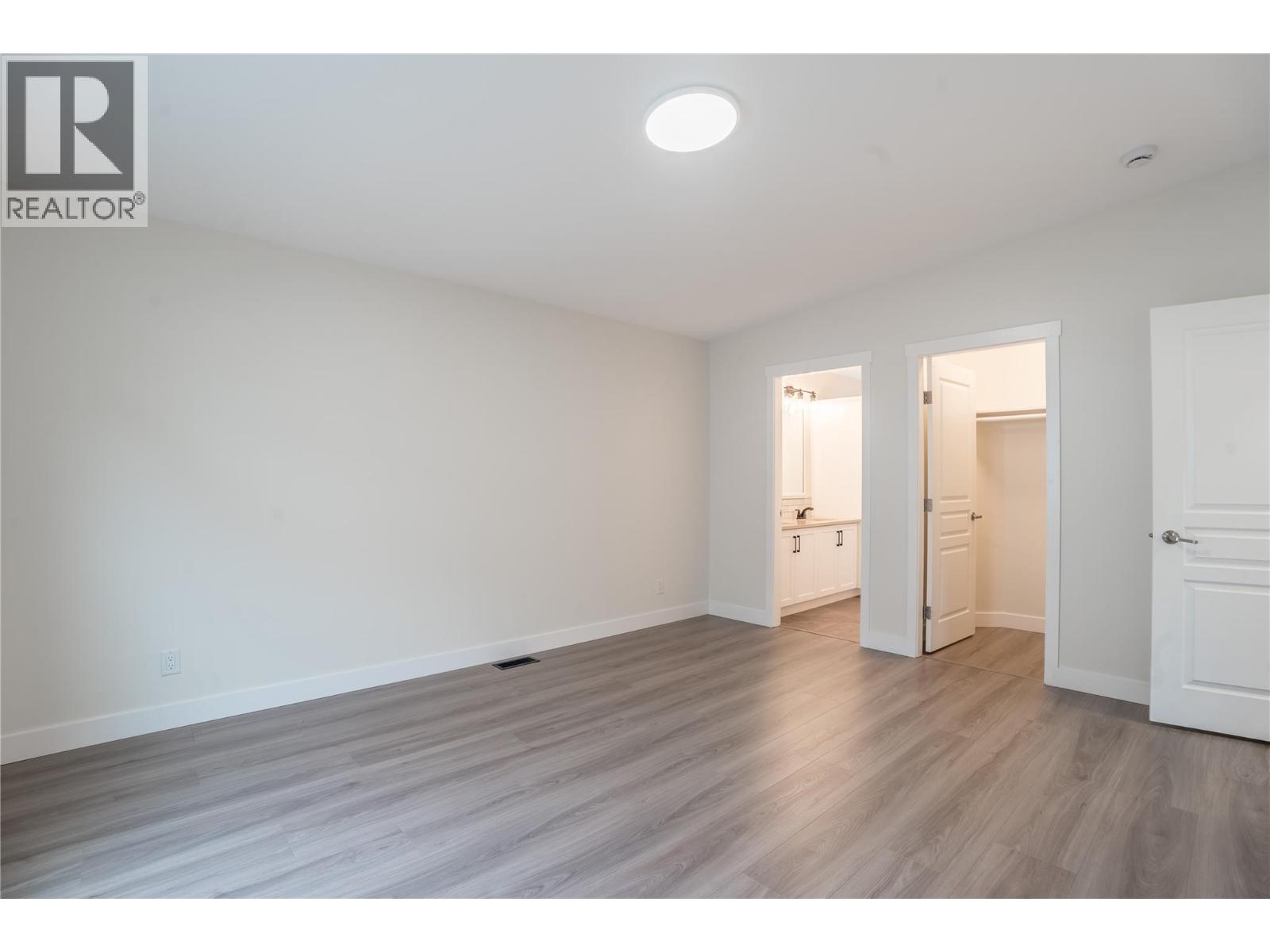 70 8300 Gallagher Lake Frontage Road, Oliver