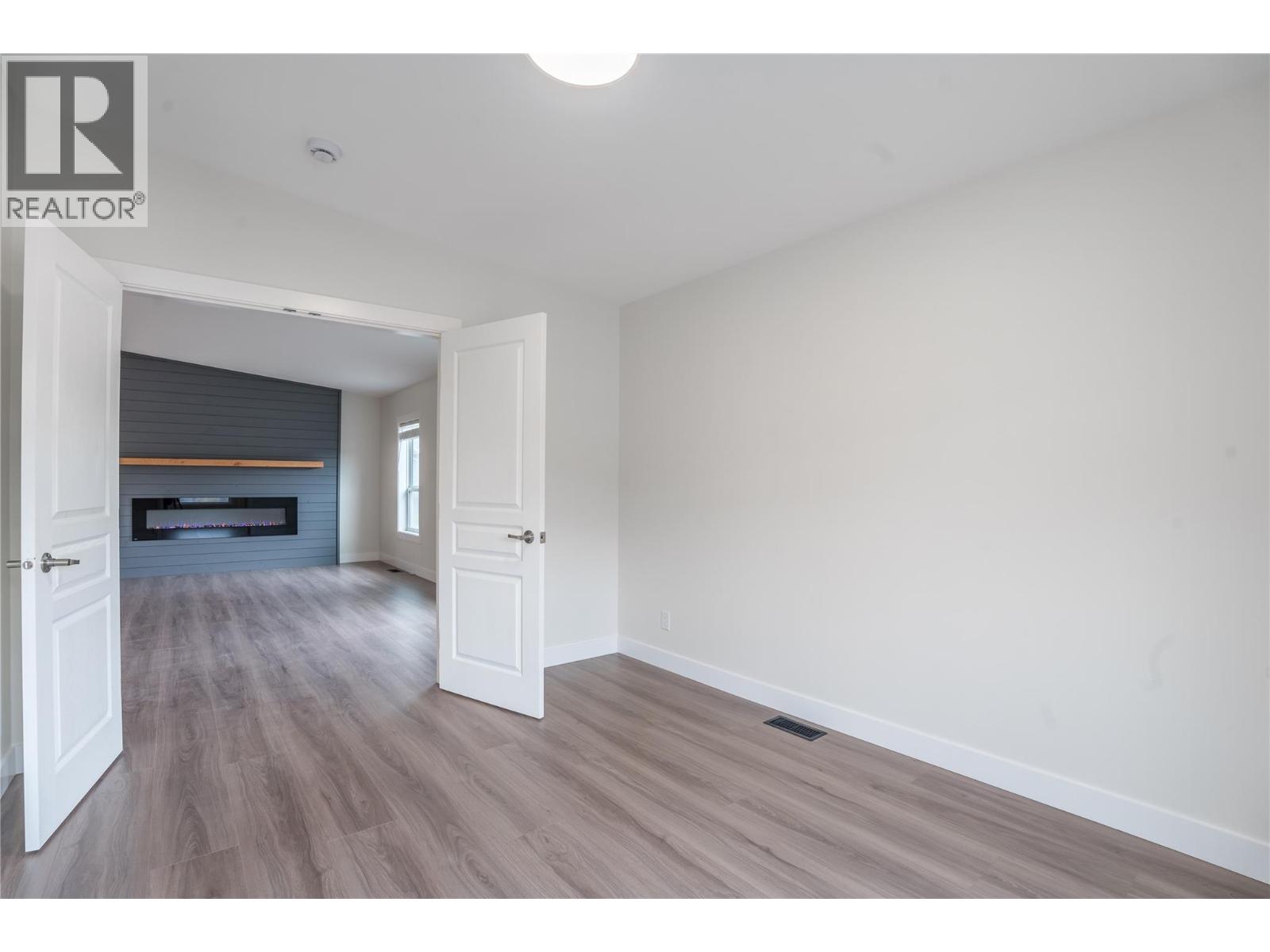 70 8300 Gallagher Lake Frontage Road, Oliver