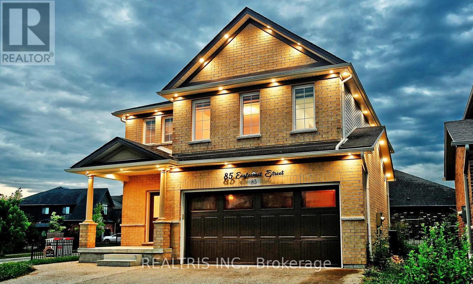LOWER - 85 EAGLECREST STREET — photo 1