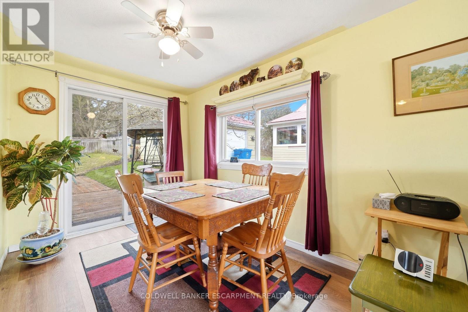273 ELGIN STREET S - 16
