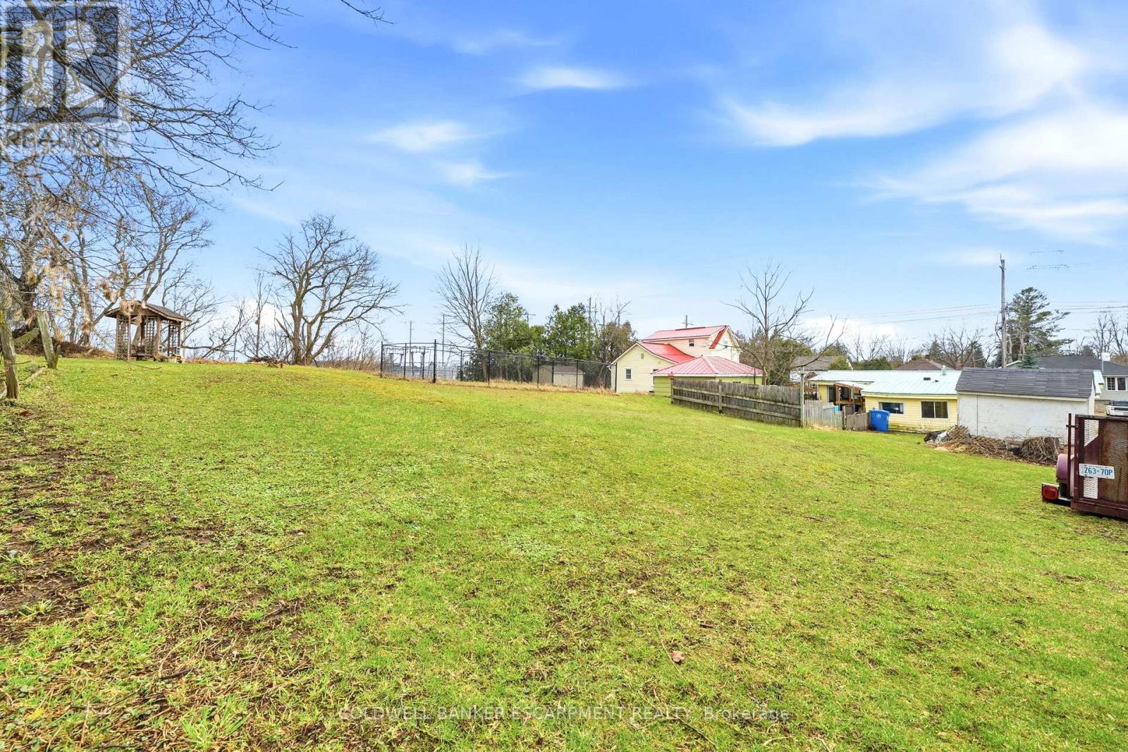 273 ELGIN STREET S - 39