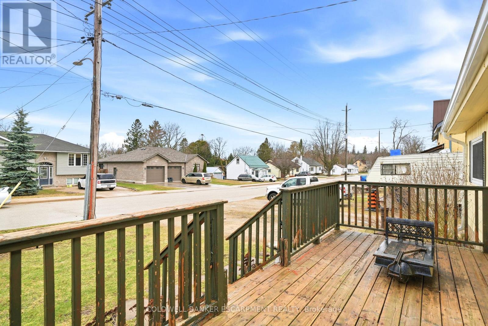 273 ELGIN STREET S - 31