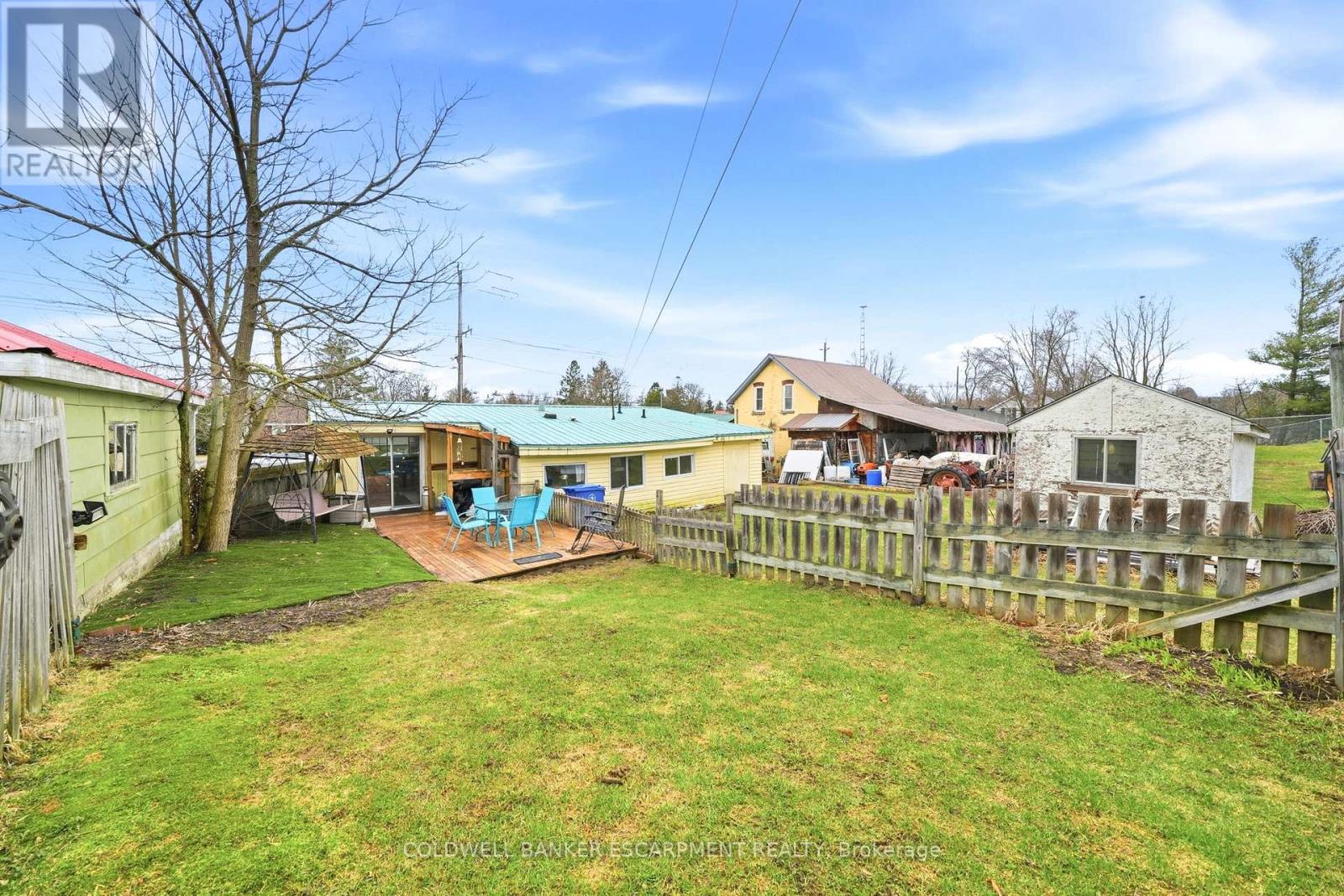273 ELGIN STREET S - 33