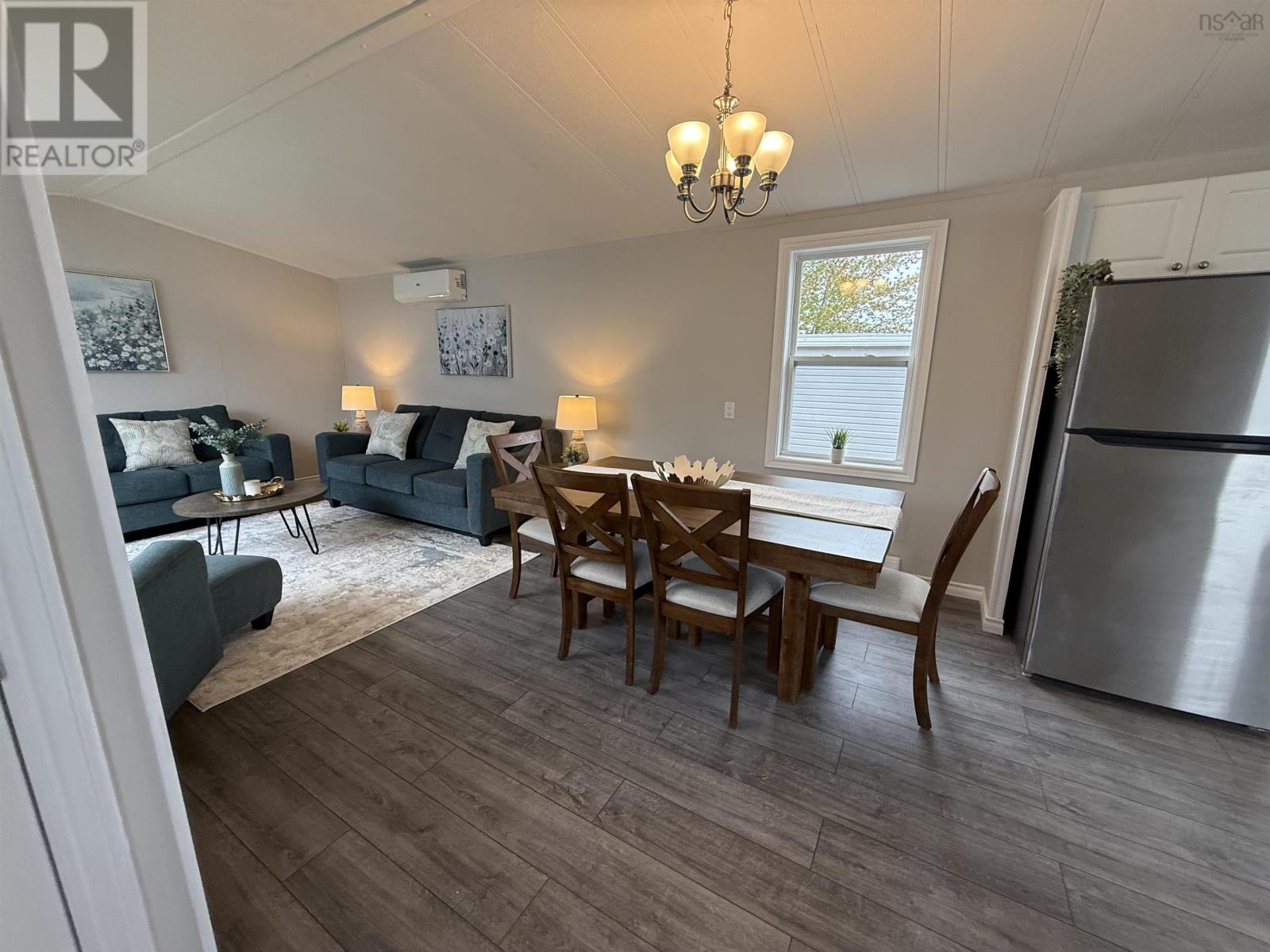 Property 22 of 32 of 6 Earleton Avenue