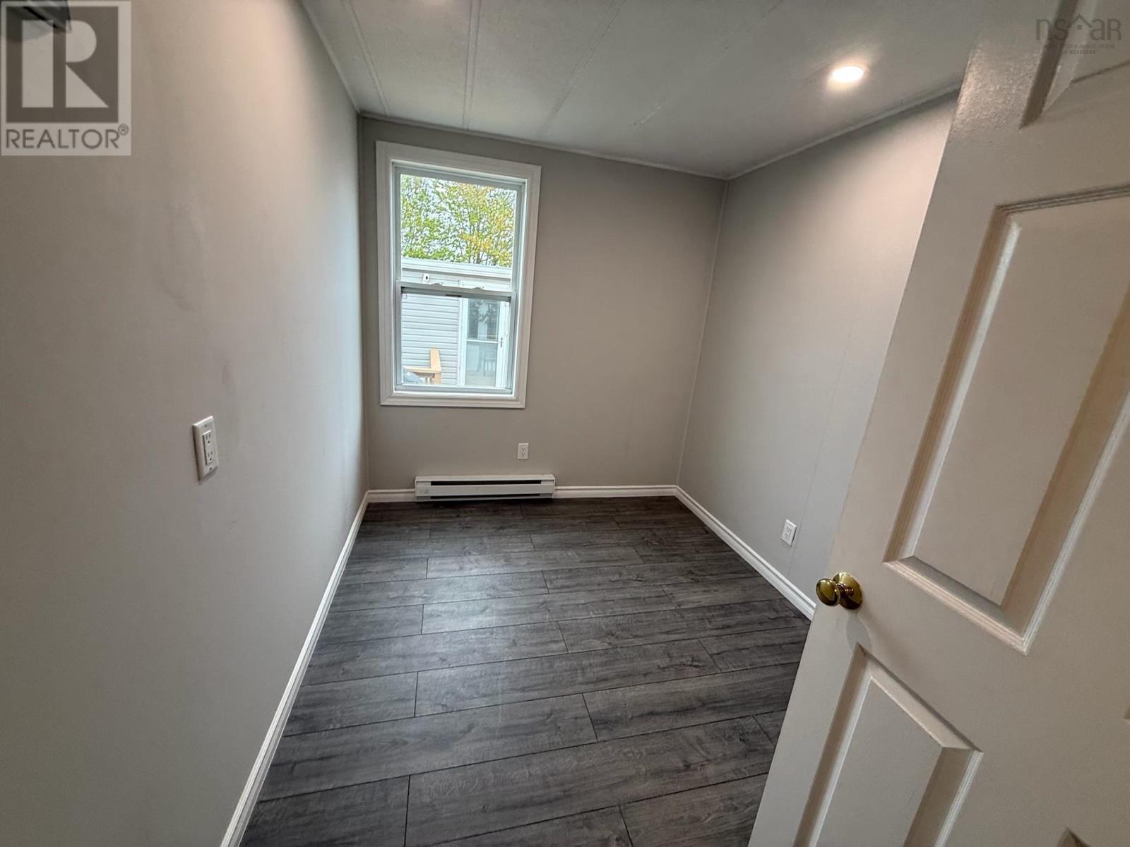Property 24 of 32 of 6 Earleton Avenue
