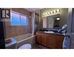 8187 Cottonwood Bay Road, Bridge Lake, BC V0K1X2 Photo 13