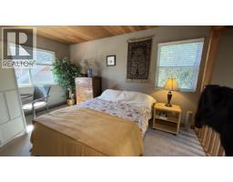 Bedroom 4 - 8187 Cottonwood Bay Road, Bridge Lake, BC V0K1X2 Photo 11