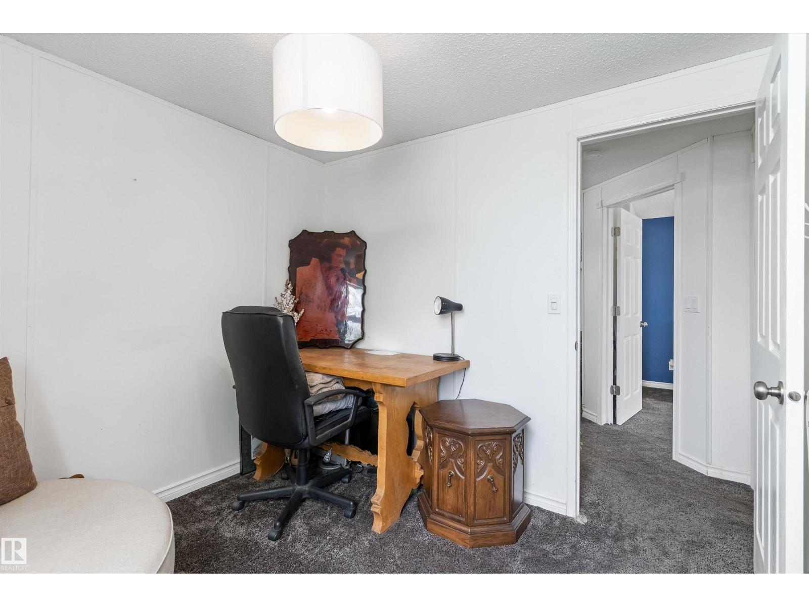 1661 Jubilee Crescent - 24