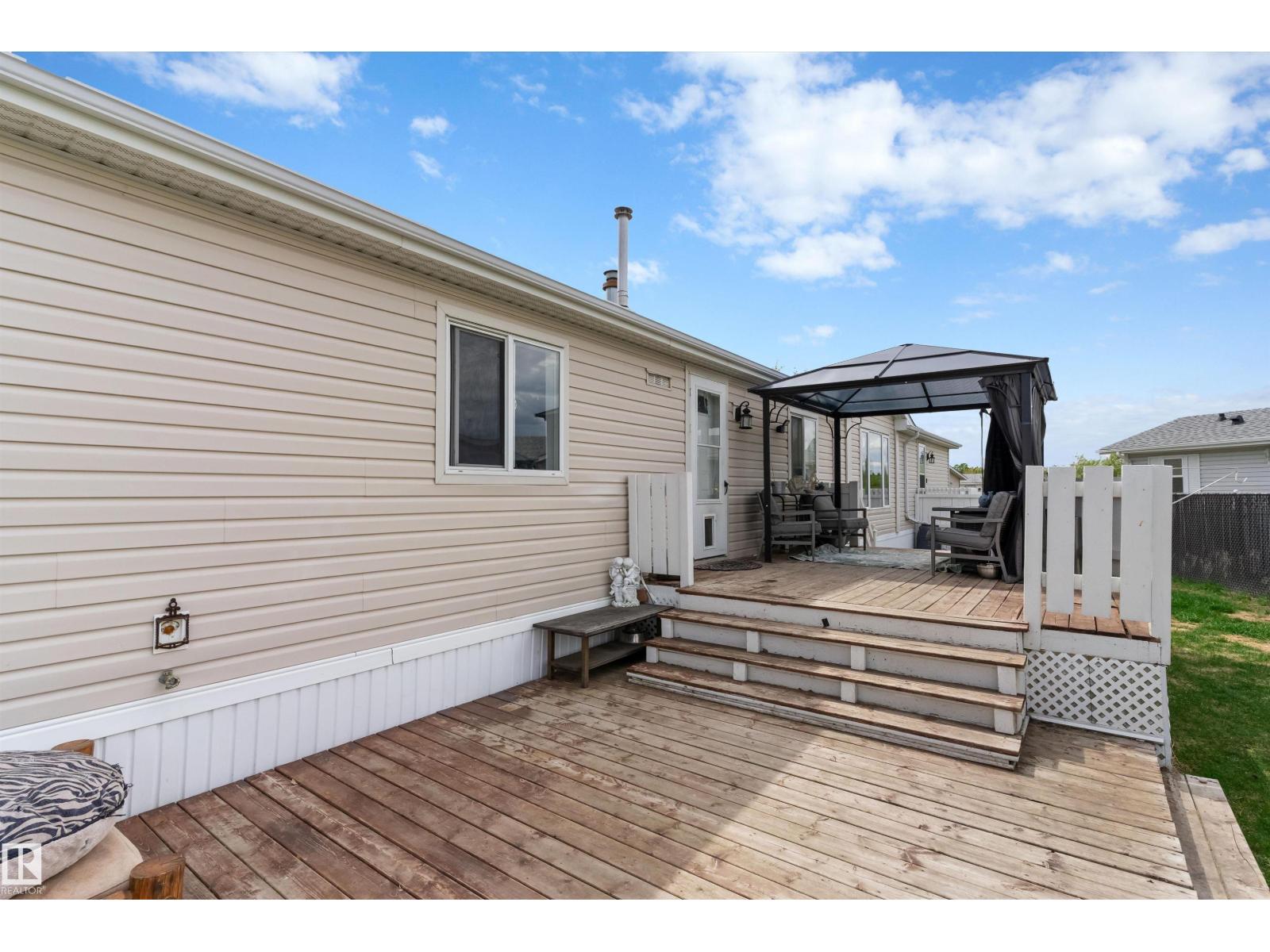 1661 Jubilee Crescent - 29