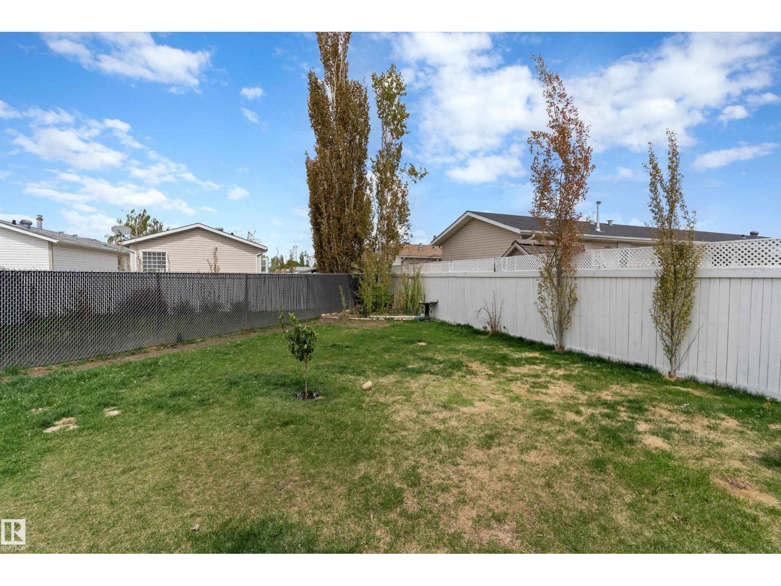 1661 Jubilee Crescent - 31