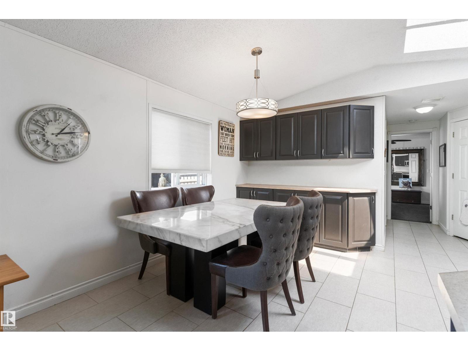 1661 Jubilee Crescent - 9