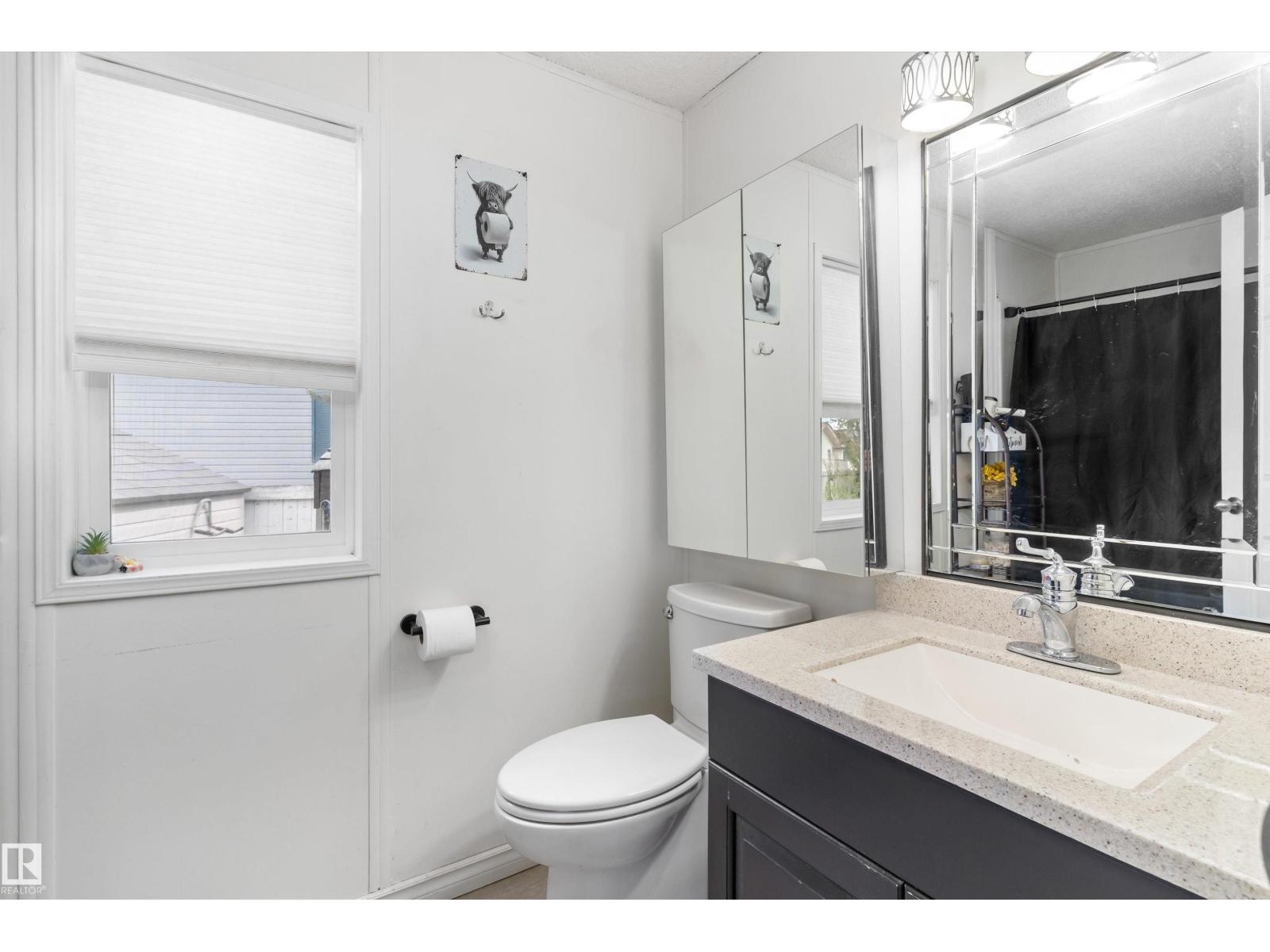 1661 Jubilee Crescent - 21