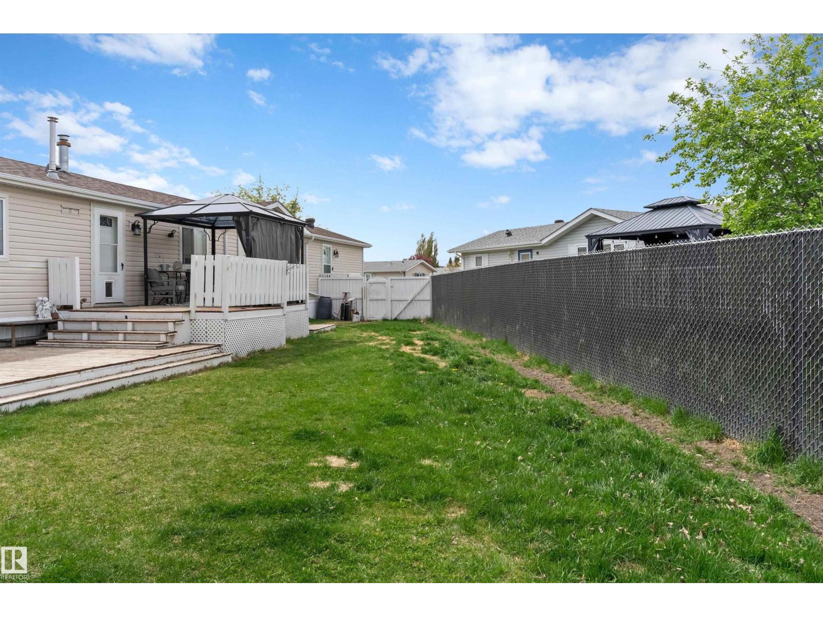 1661 Jubilee Crescent - 35