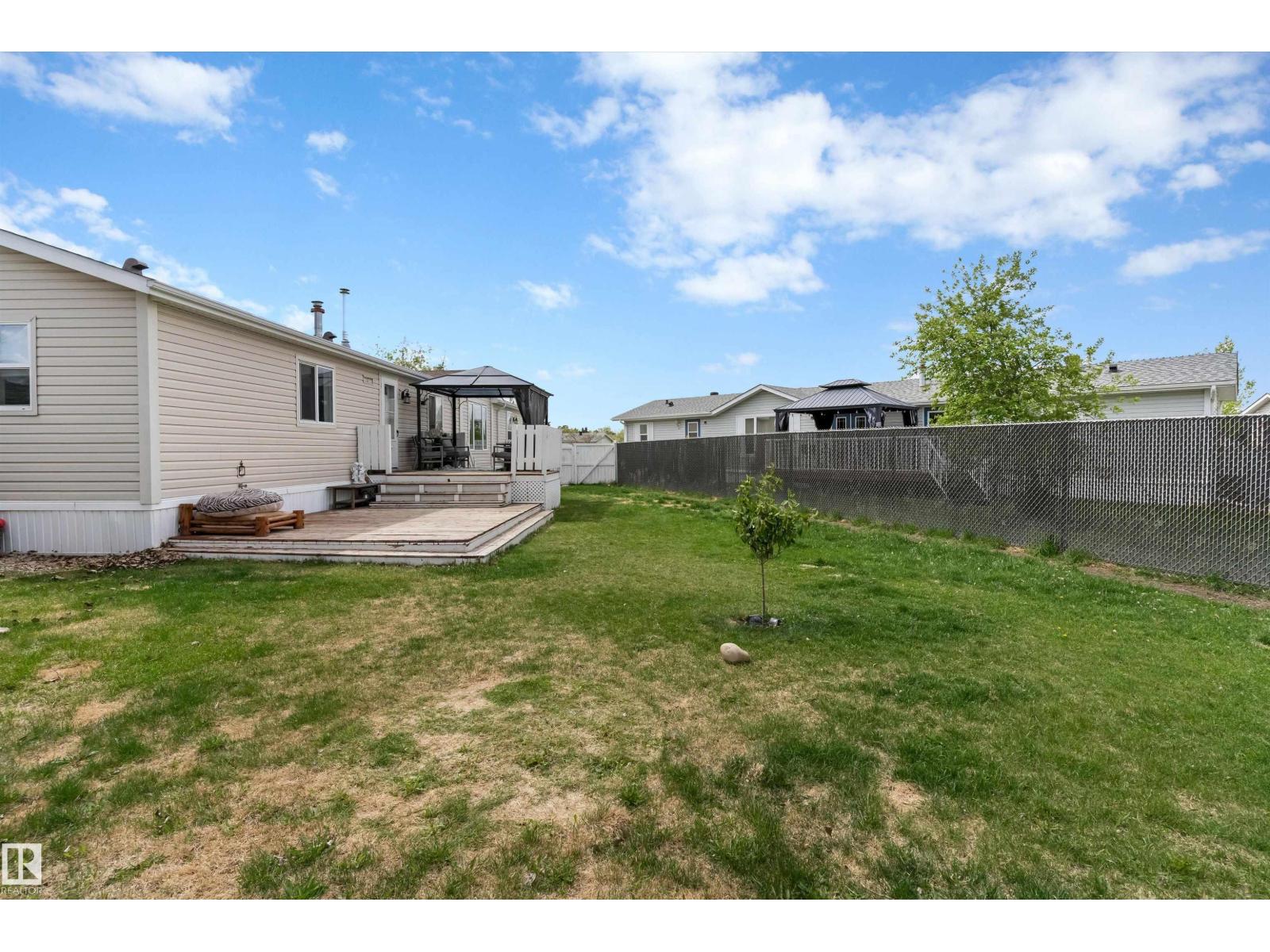 1661 Jubilee Crescent - 32