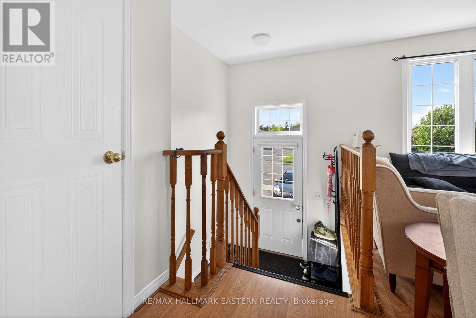 285 TOWERHILL ROAD - 4