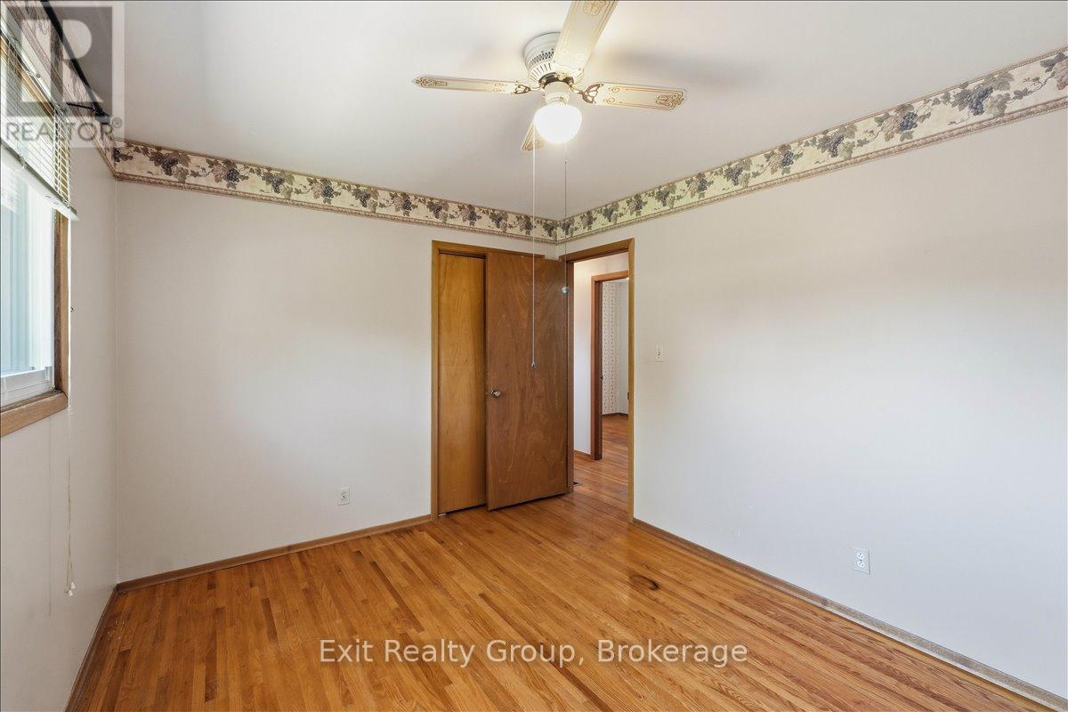 261 BYRON STREET - 21
