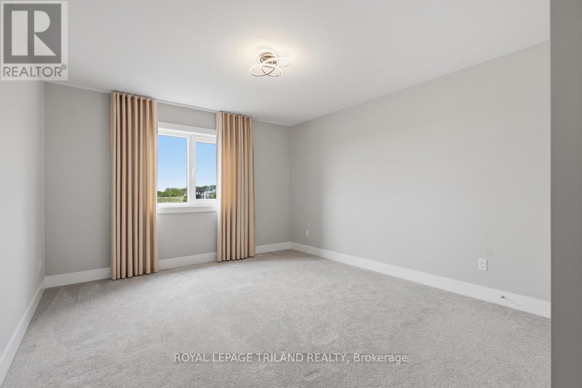 77 CRESTVIEW DRIVE - 27