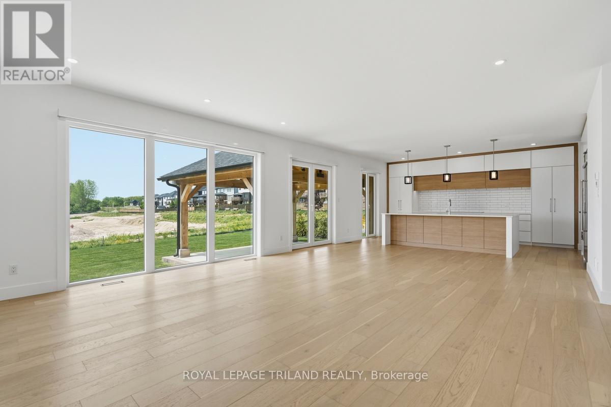 77 CRESTVIEW DRIVE - 5