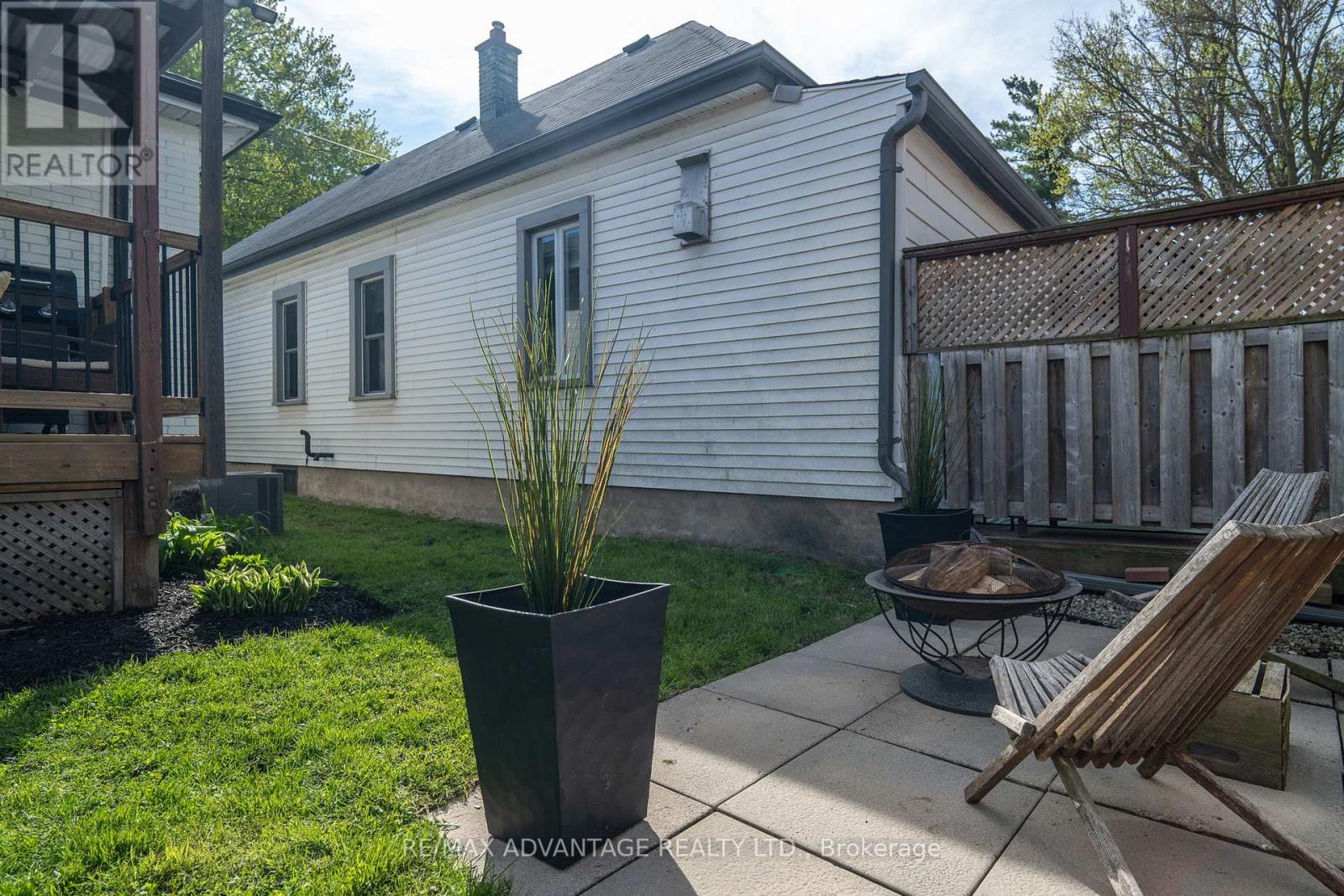 577 ENGLISH STREET - 26