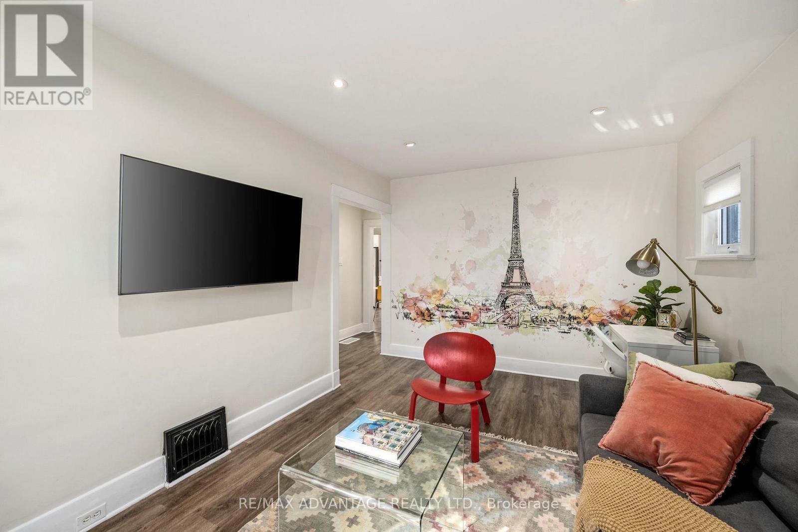577 ENGLISH STREET - 8