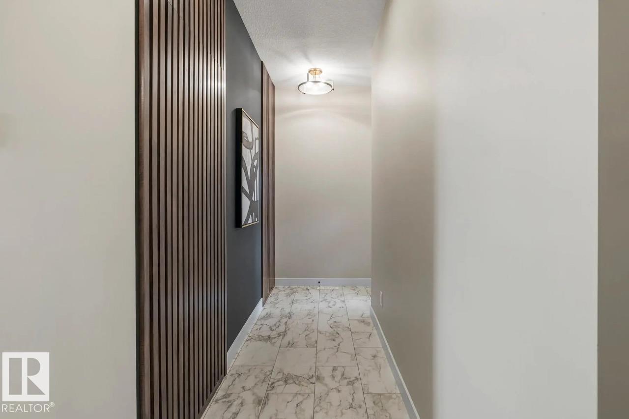 22725 89A AV NW - 25