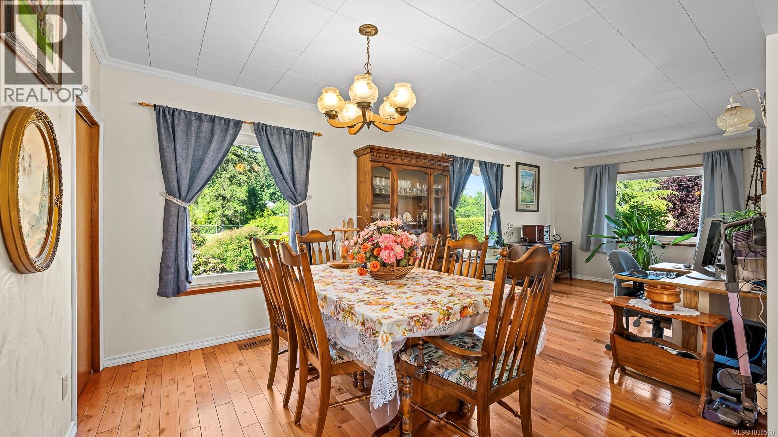 2924 Baird Rd - 10