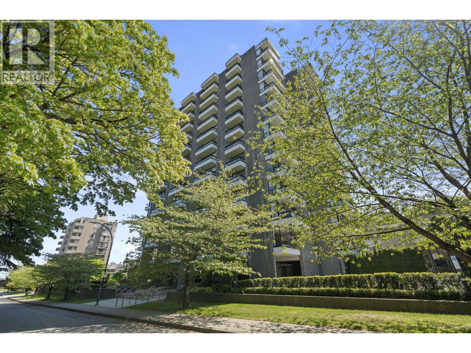 901 2370 2ND Avenue - photo 2