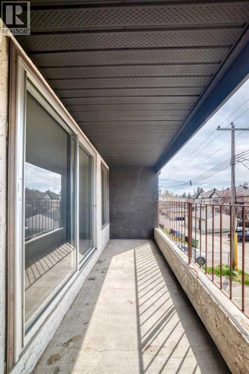 #104 1633 26 Avenue SW - 22