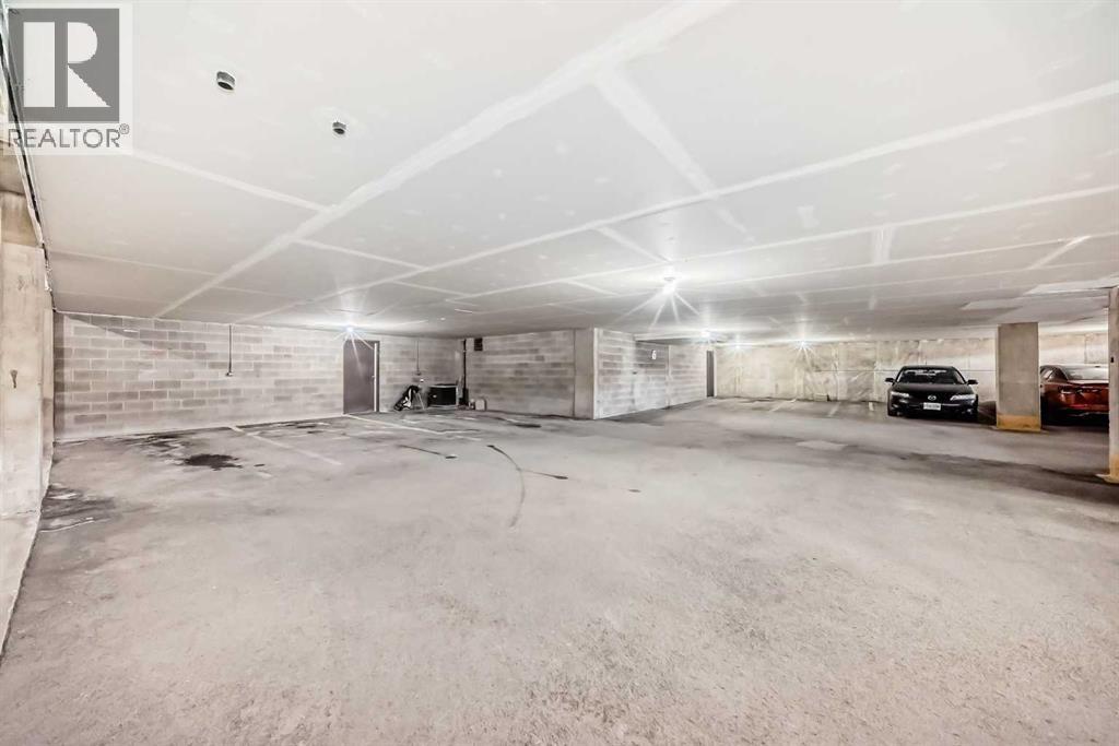 #104 1633 26 Avenue SW - 28