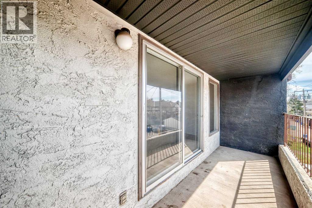 #104 1633 26 Avenue SW - 24