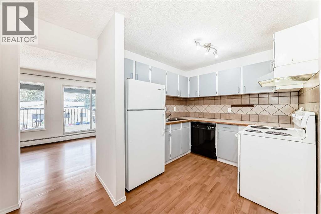 #104 1633 26 Avenue SW - 4