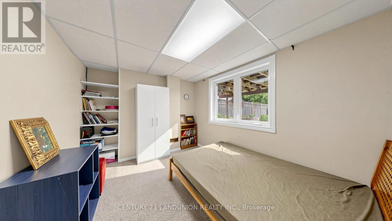 37 MILLSTONE COURT - 42