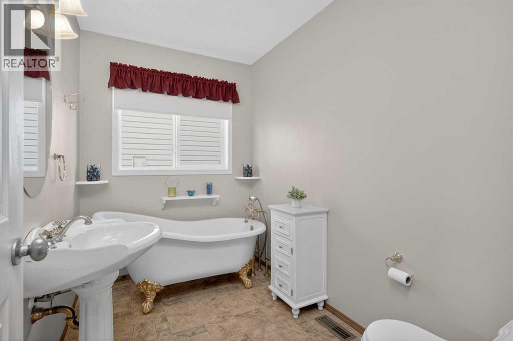 112 Prestwick Point SE - 21