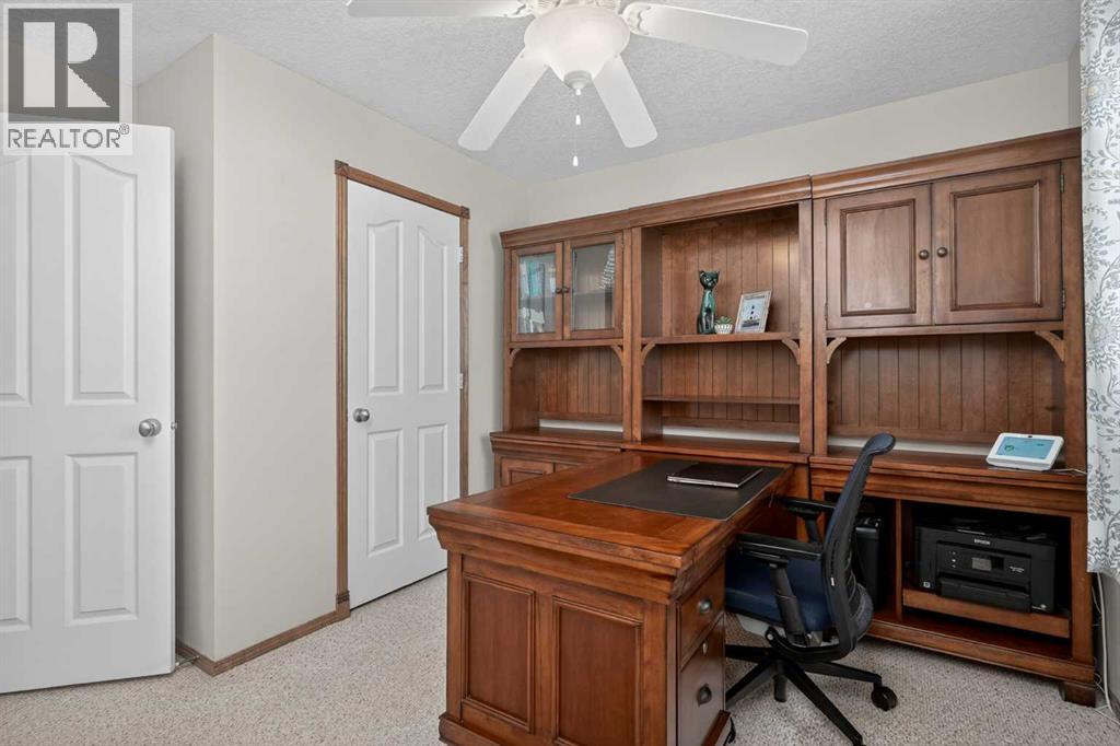 112 Prestwick Point SE - 19