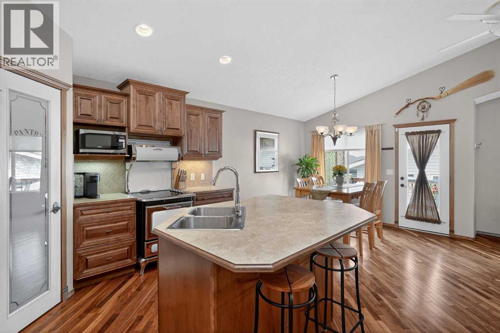 112 Prestwick Point SE - 4