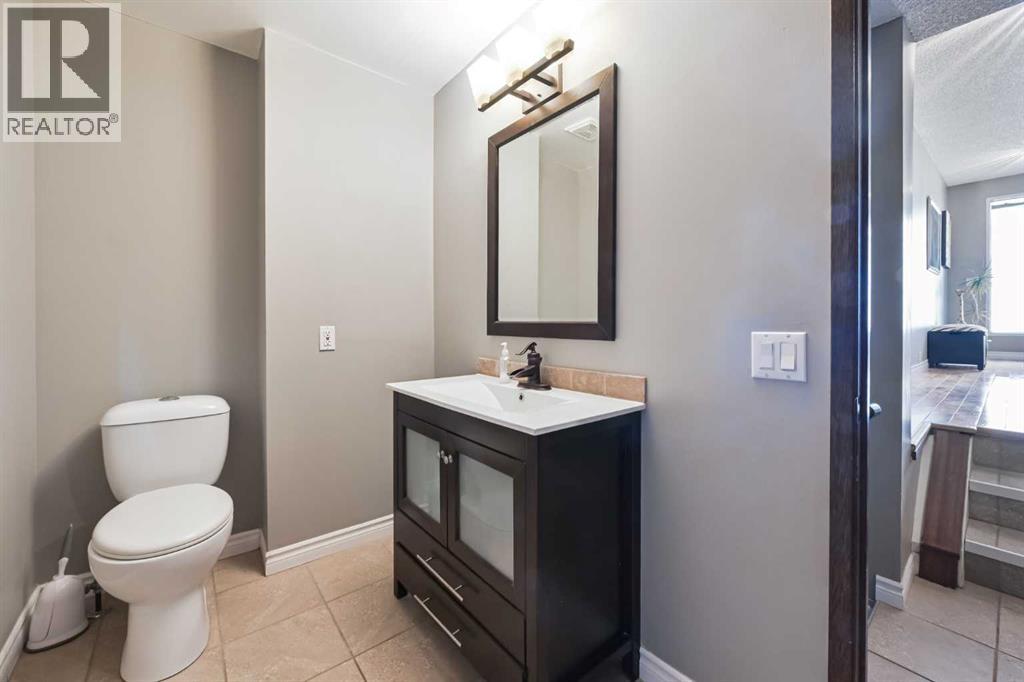 44 Coach Manor Rise SW - 8